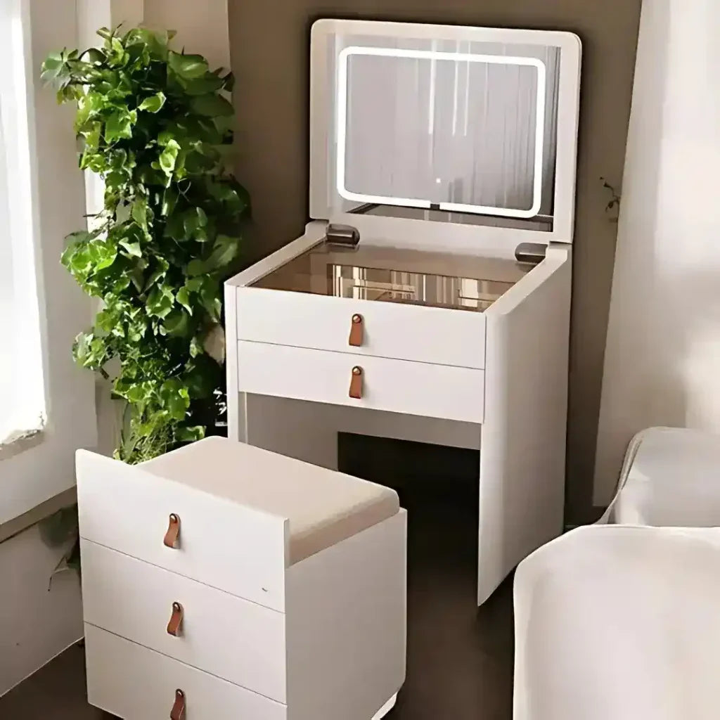 Ivory – Frisiertisch mit klappbarem Spiegel