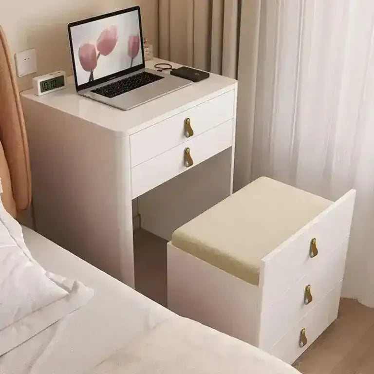 Ivory – Frisiertisch mit klappbarem Spiegel