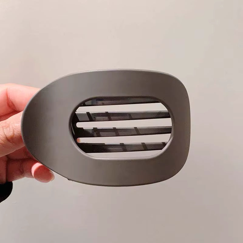 Clipia – Stecken Sie Ihr Haar hoch. Befreien Sie sich von Unbehagen.